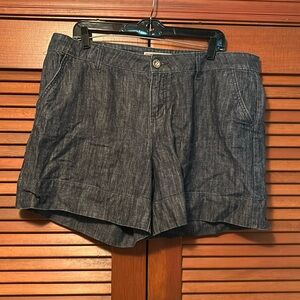 Gap Jeans 100% Cotton Denim Mid Rise Jean Shorts 6” size 16 Finished Hem